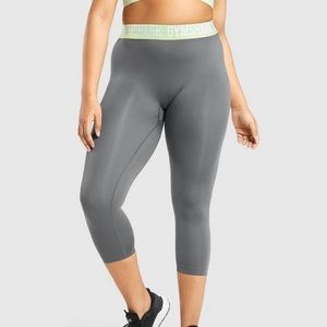 New Gymshark seamless leggings grey green Medium